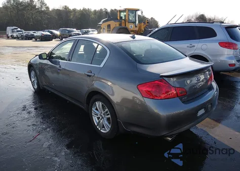 2015 Infiniti Q40 z USA, uszkodzony, nr VIN JN1CV6AR0FM522730